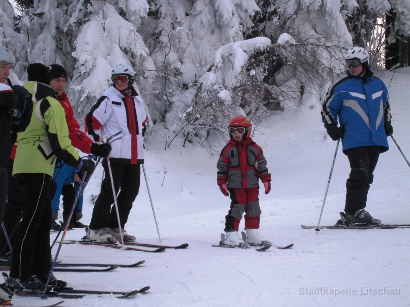 2010_01_30 Skifahren mit der Stadtkapelle (28)